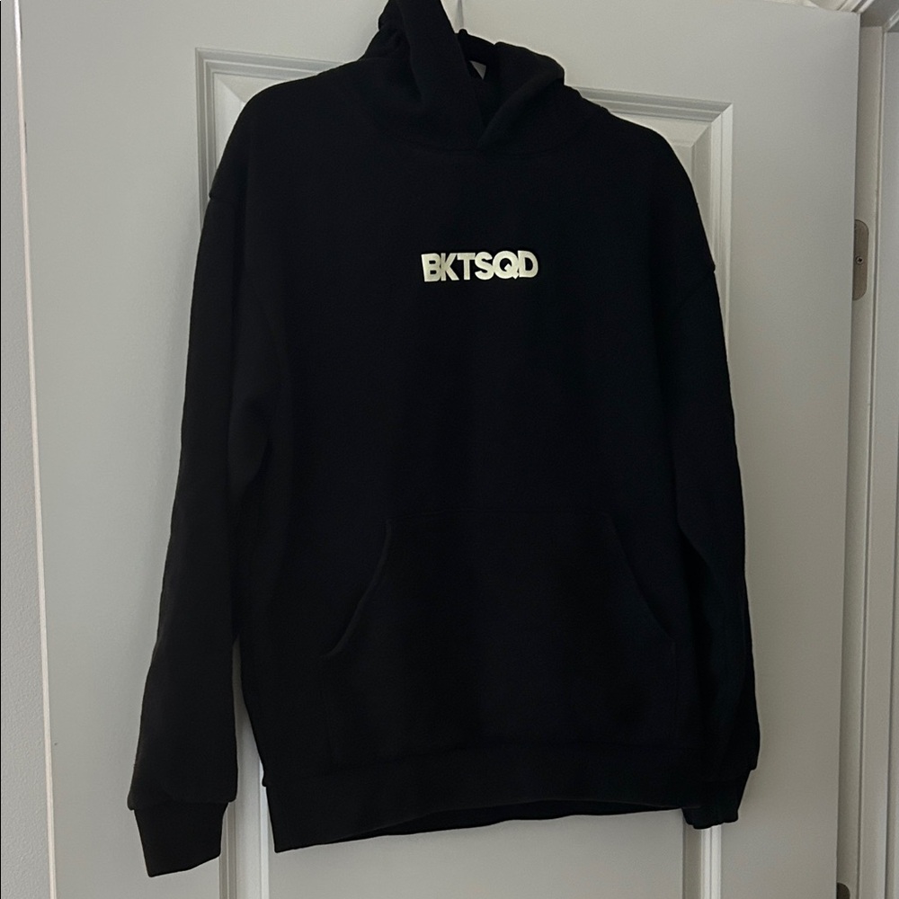 Bucketsquad Black Hoodie adult medium